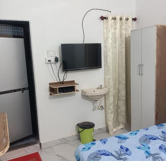 エコノミールーム, Manthan Homestay