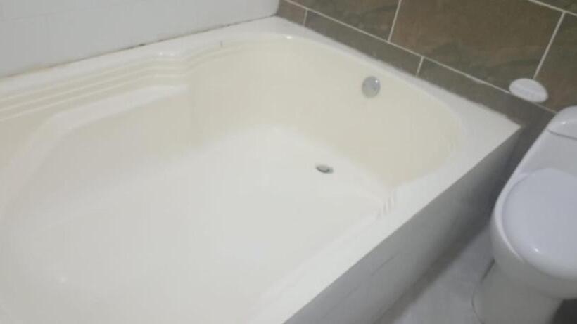 חדר סטנדרט לארבעה, Berna