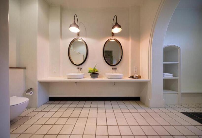 Люкс Вид на Сад, Candella House