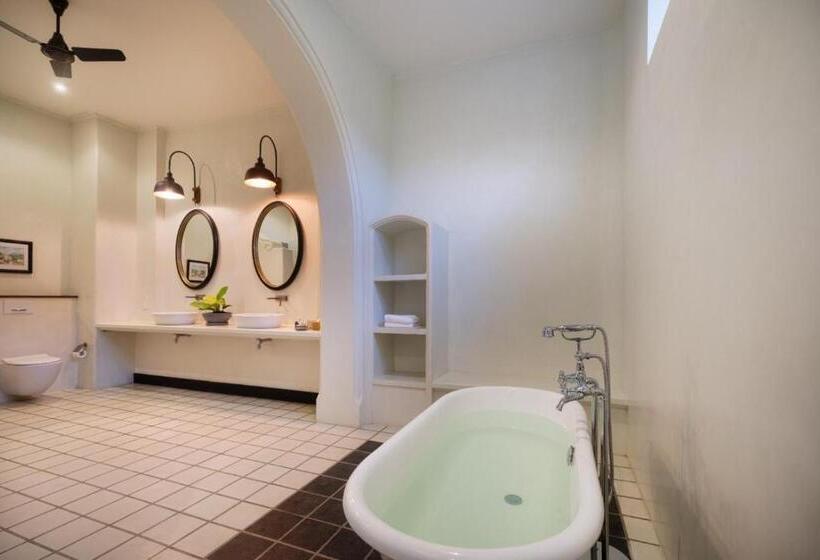 Люкс Вид на Сад, Candella House