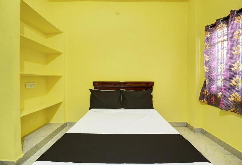 اتاق کلاسیک سه تخته, Oyo A1 Guest House