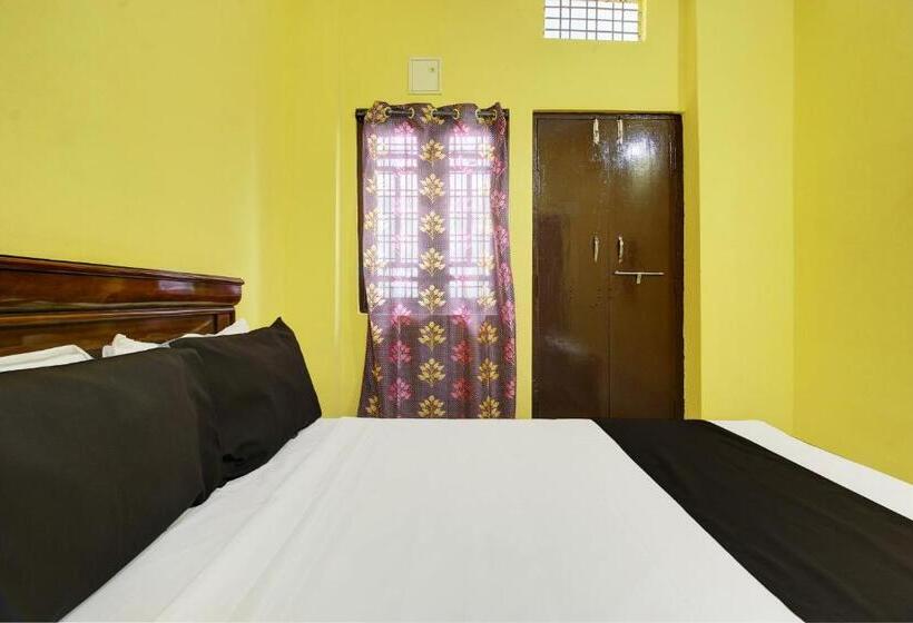 اتاق کلاسیک سه تخته, Oyo A1 Guest House