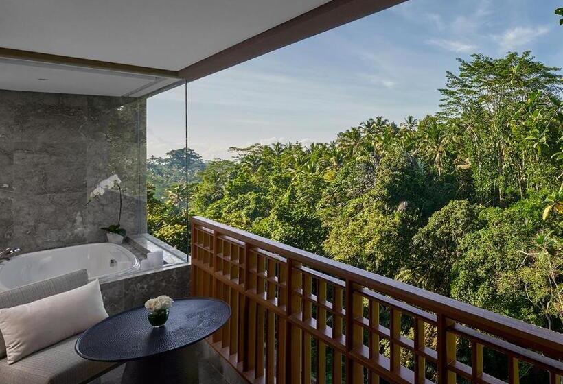 סוויטה עם נוף, Anantara Ubud Bali Resort