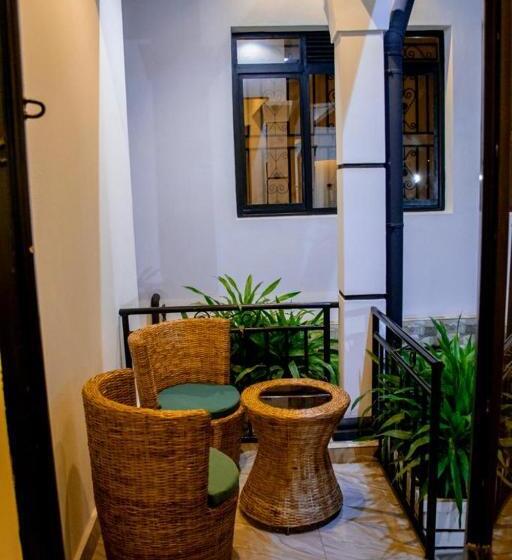 خانه 3 خوابه, B I G Residence