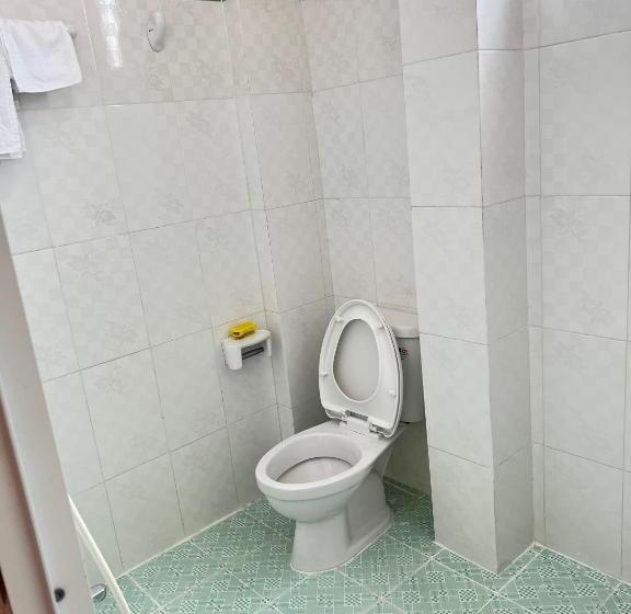 اتاق استاندارد, Gia Tú