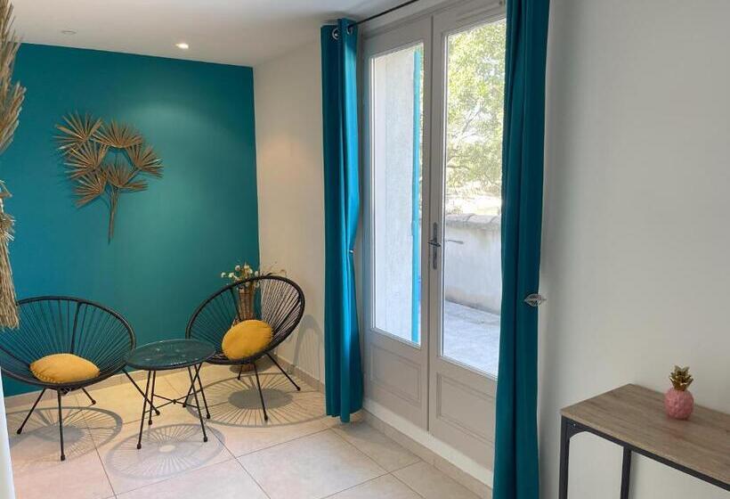 Номер Стандарт с Балконом, La Dolce Villa