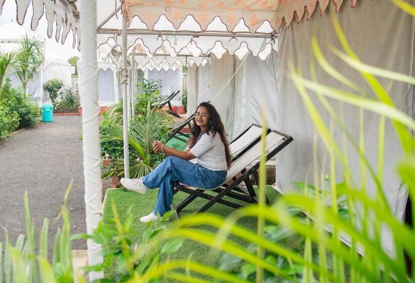 Habitación Familiar Vista Jardín, Unity Holiday Resort   Statue Of Unity