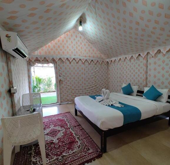 Habitación Familiar Vista Jardín, Unity Holiday Resort   Statue Of Unity