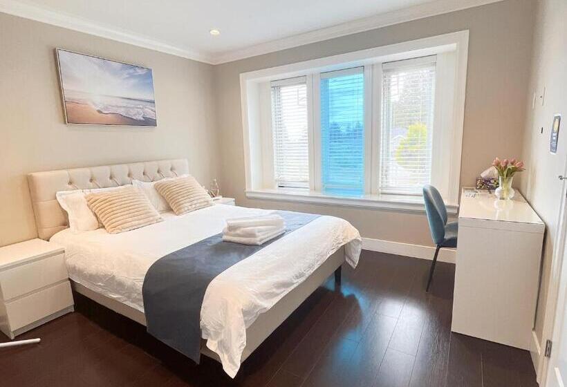 スタンダードルーム, Comfy Private Room & Bath Near Skytrain Metrotown