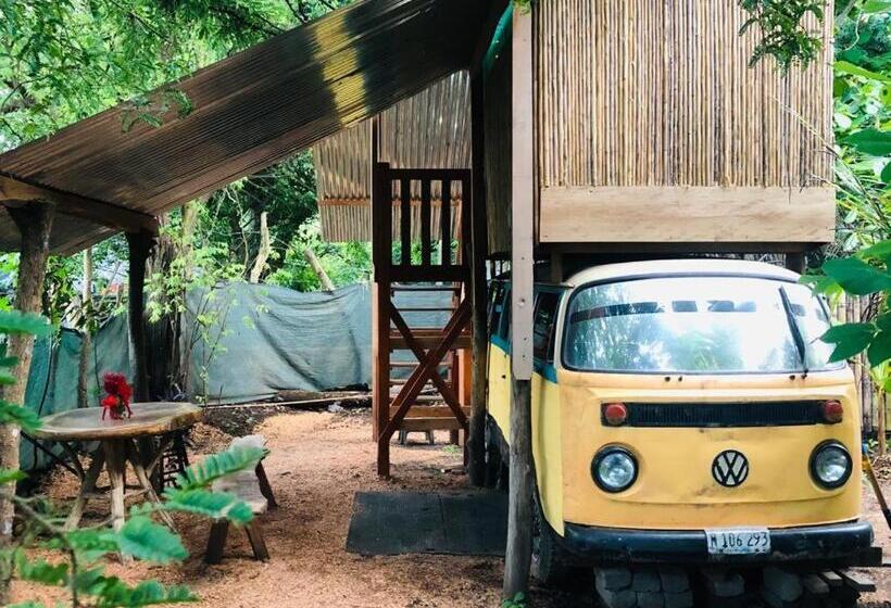 스탠다드 룸 산 전망, Rainbow Caravan Hostel