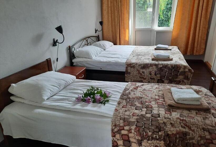 수피리어 트리플 룸, база відпочінку мегапарус