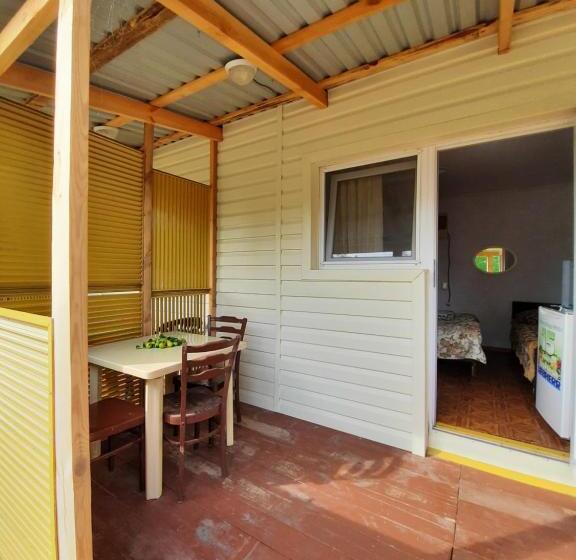 이코노미 트리플 룸, база відпочінку мегапарус