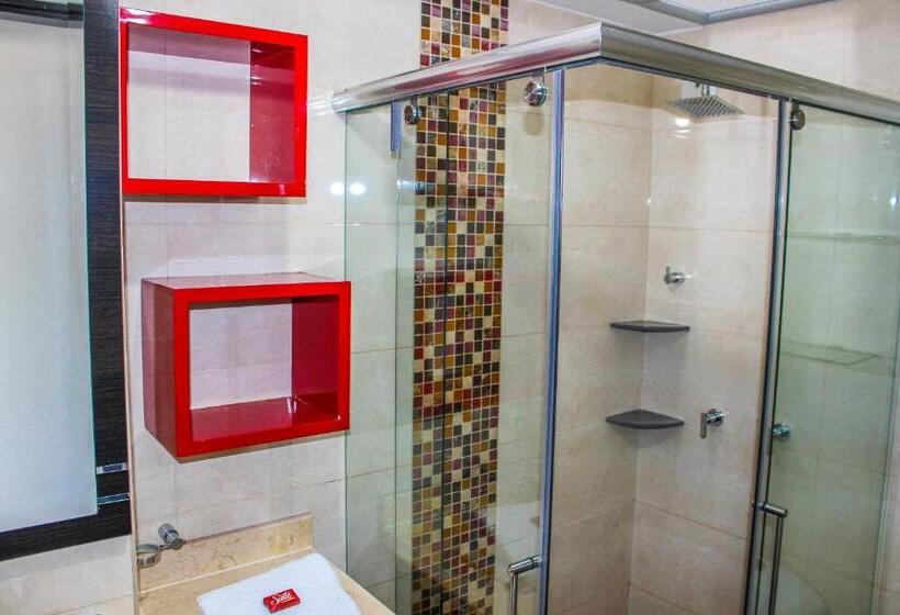 Deluxe Zimmer, Holly