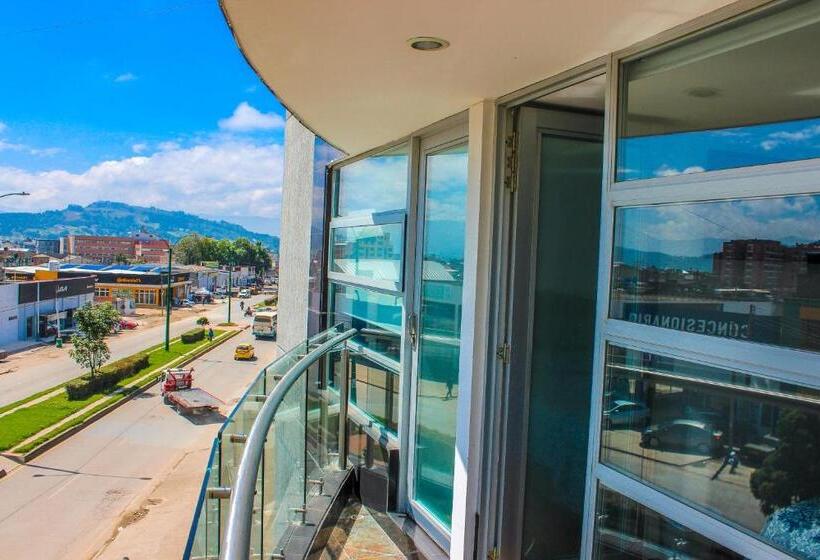 Deluxe Zimmer, Holly