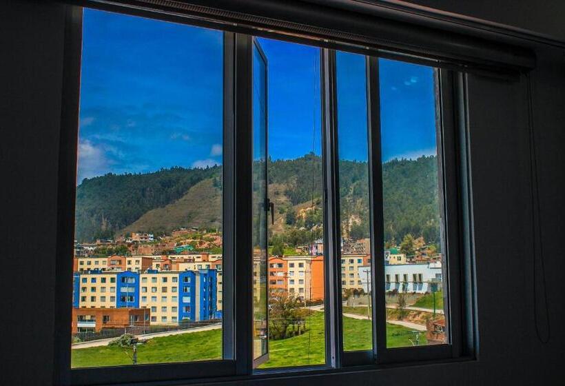 4 Bett Deluxe Zimmer, Holly