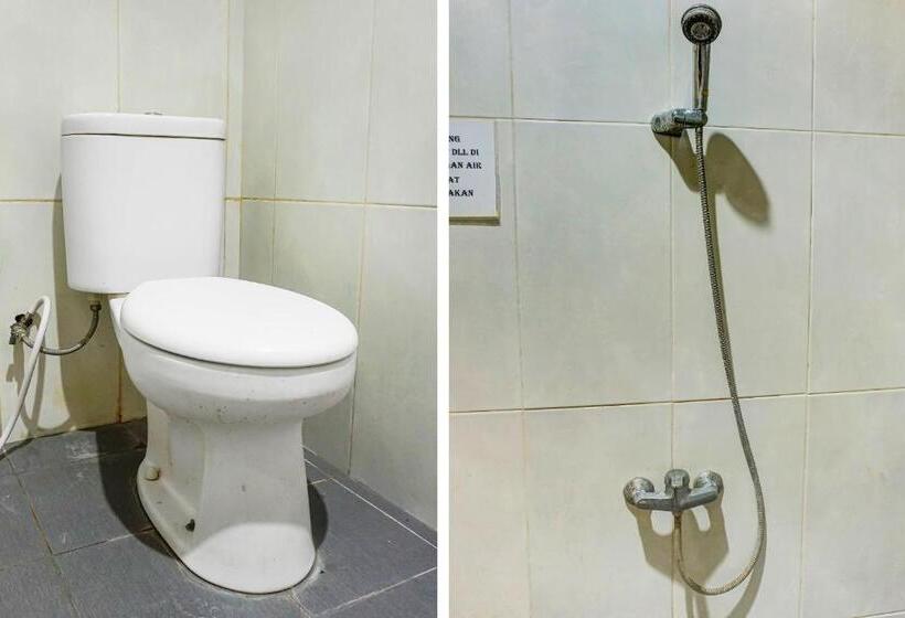 Chambre Standard, Oyo 91182 Kos Ta Homestay Makassar