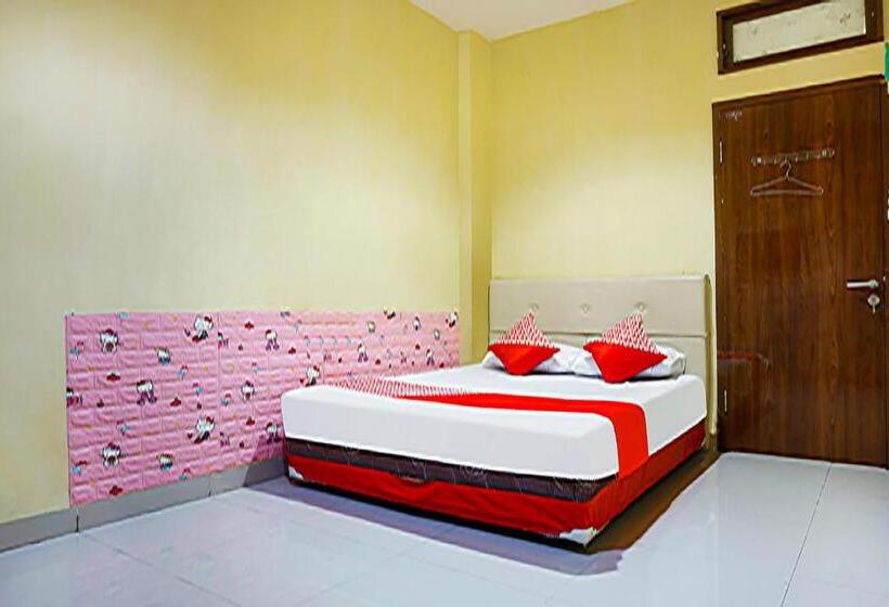 Chambre Deluxe, Oyo 91182 Kos Ta Homestay Makassar