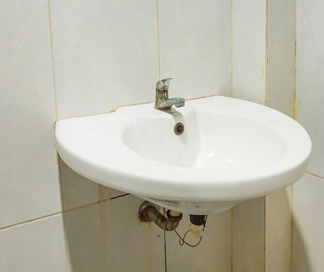 Chambre Standard, Oyo 91182 Kos Ta Homestay Makassar