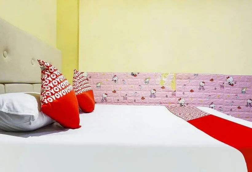 デラックスルーム, Oyo 91182 Kos Ta Homestay Makassar