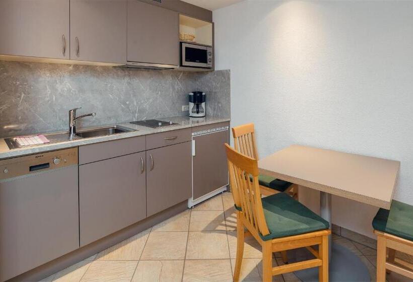 סטודיו סטנדרט עם מרפסת, Restaurant Claudia