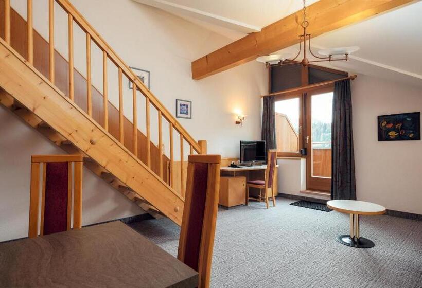 חדר דופלקס, Restaurant Claudia