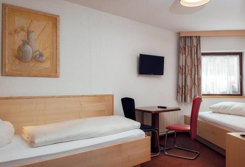 חדר סטנדרט, Restaurant Claudia