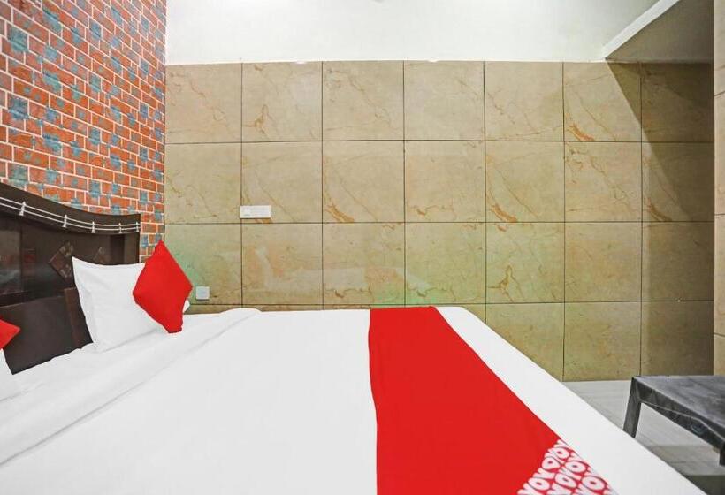 غرفة كلاسيكية ثلاثية, O Day Night Residency