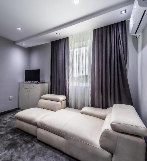 Deluxe Rum, стаи за гости Dream