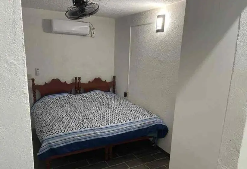 اتاق استاندارد با تخت بزرگ, Tmx Hostal