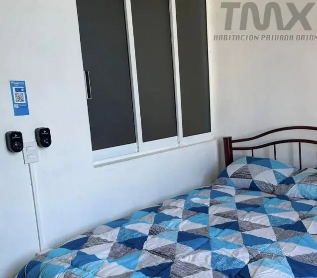 اتاق استاندارد با بالکن, Tmx Hostal