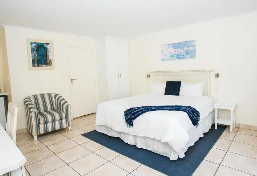 اتاق اکونومی, Santorini Guesthouse