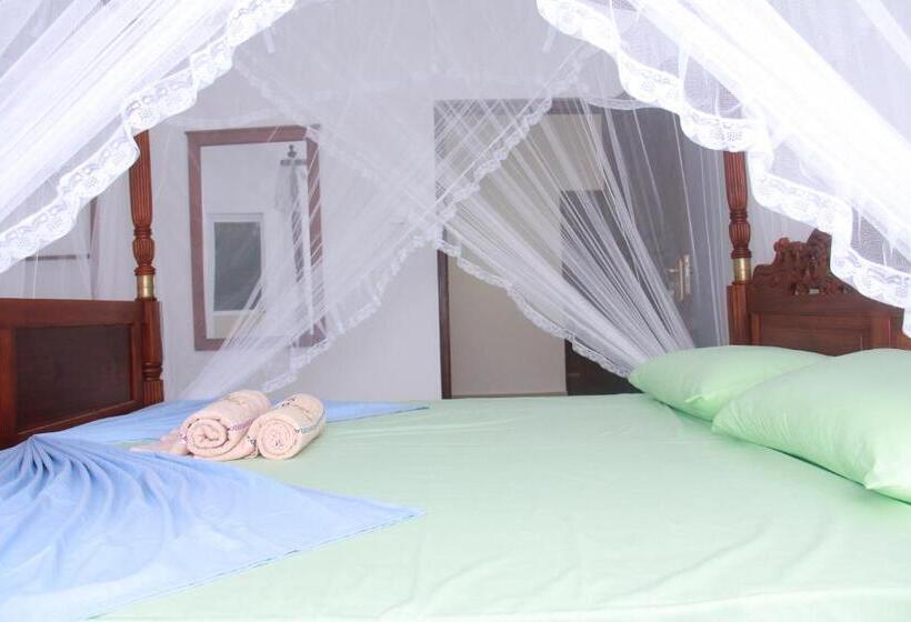 اتاق لوکس, Brave Resort Mirissa