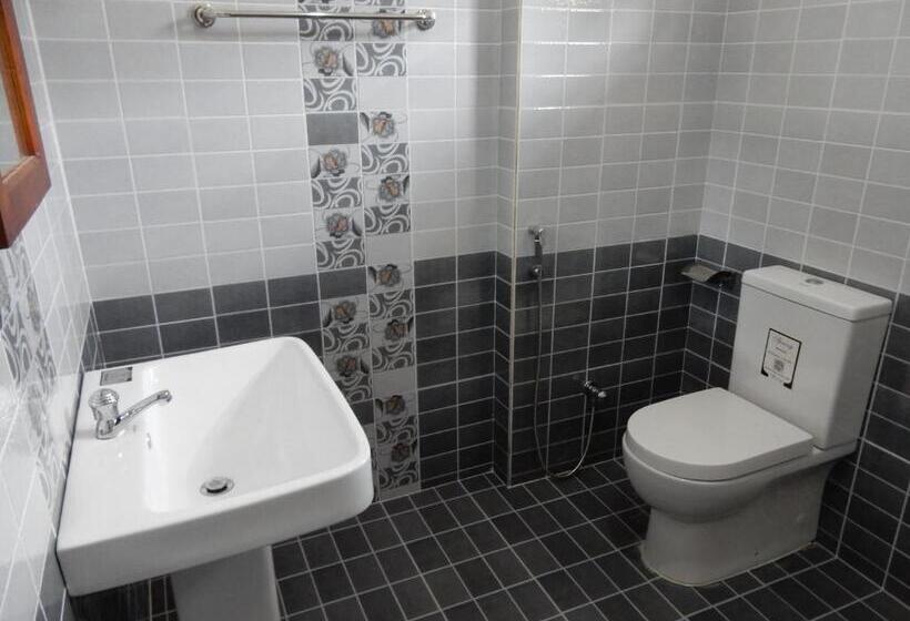 اتاق لوکس, Brave Resort Mirissa