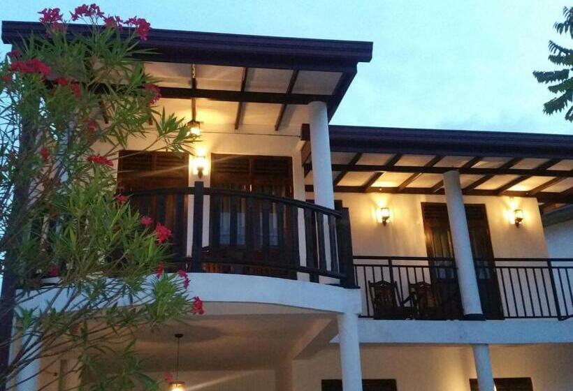 اتاق استاندارد, Brave Resort Mirissa