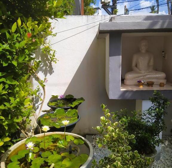 اتاق استاندارد, Brave Resort Mirissa