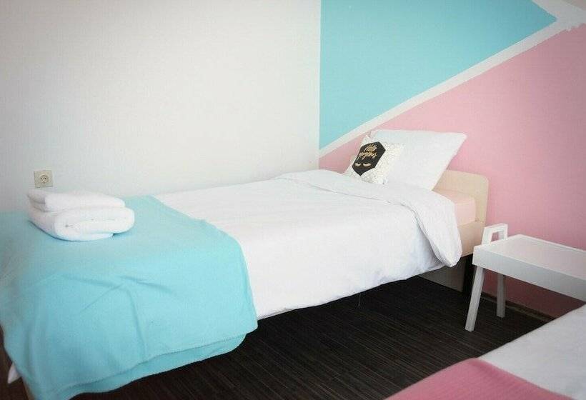 バス共有のスタンダードルーム, Voyage Hostel