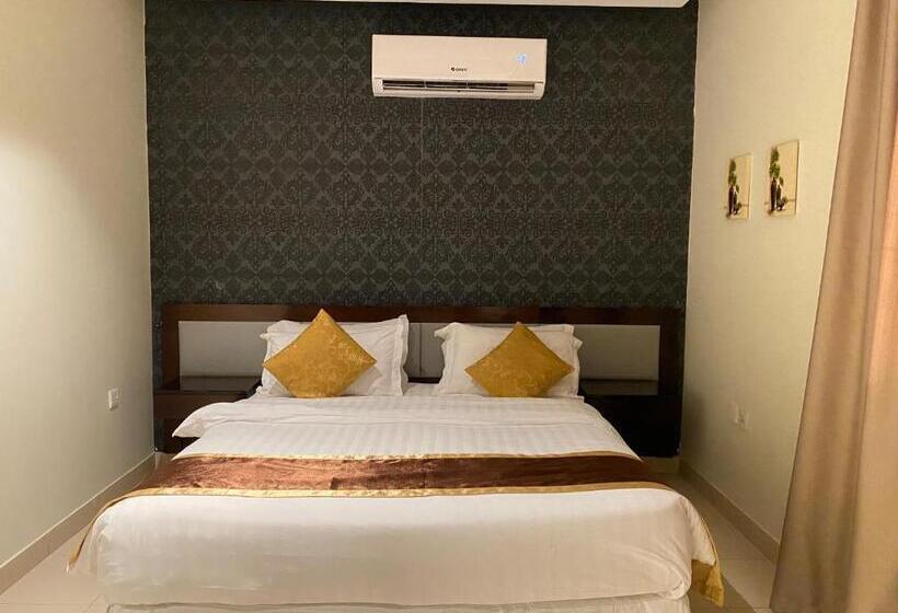 سوییت جونیور, الشجرة الثلاثية للشقق المخدومة Triple Tree