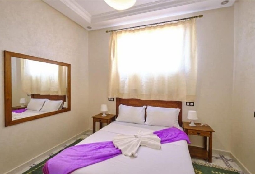 Quarto standard, Central Palace