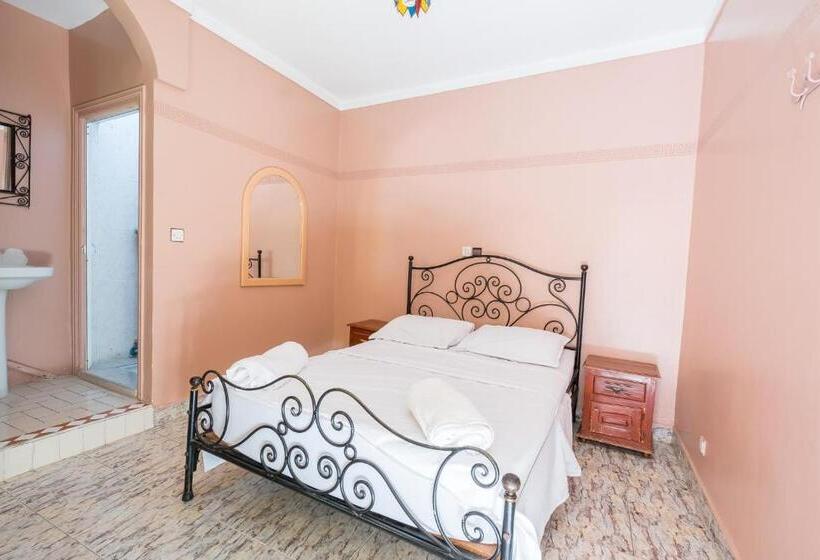 Quarto standard, Central Palace