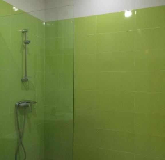 Quarto standard, Central Palace