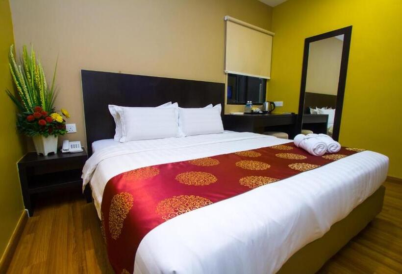 Deluxe Room King Size Bed, Grand World