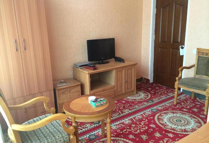 חדר סטנדרט, Nairi