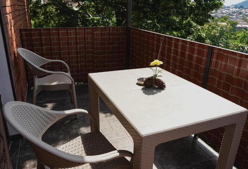 اتاق استاندارد با بالکن, Old District