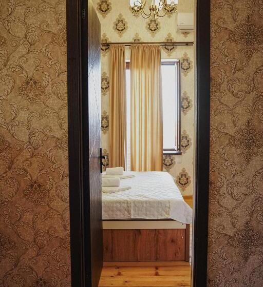 اتاق استاندارد با بالکن, Old District