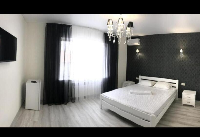 اتاق کلاسیک چهارنفره, Amina