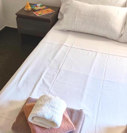 غرفة إقتصادية ثلاثية, La Voile Bleue