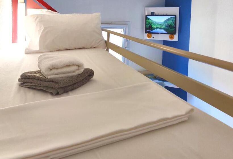 غرفة إقتصادية ثلاثية, La Voile Bleue