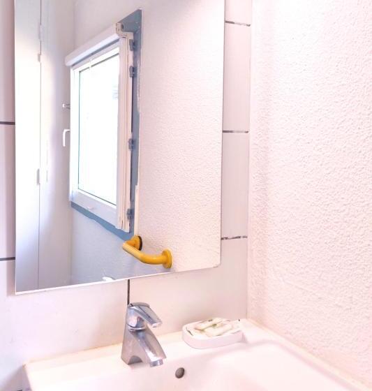 غرفة قياسية, La Voile Bleue