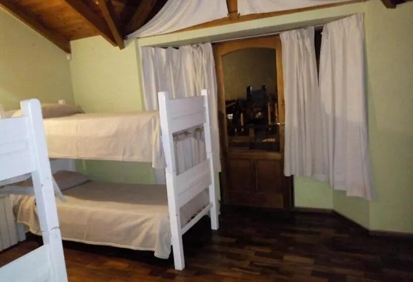 スタンダード４人部屋, New Host Hostel