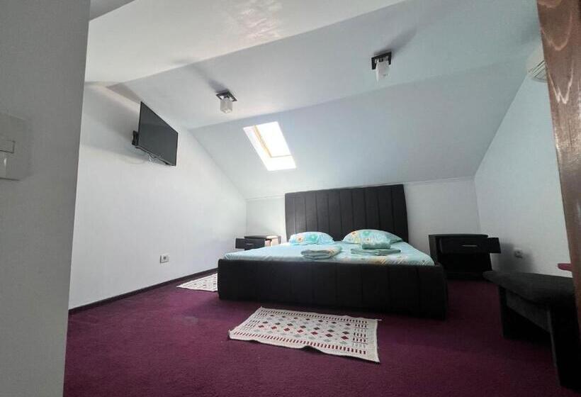 家庭工作室, Cool Breeze   Mamaia Nord